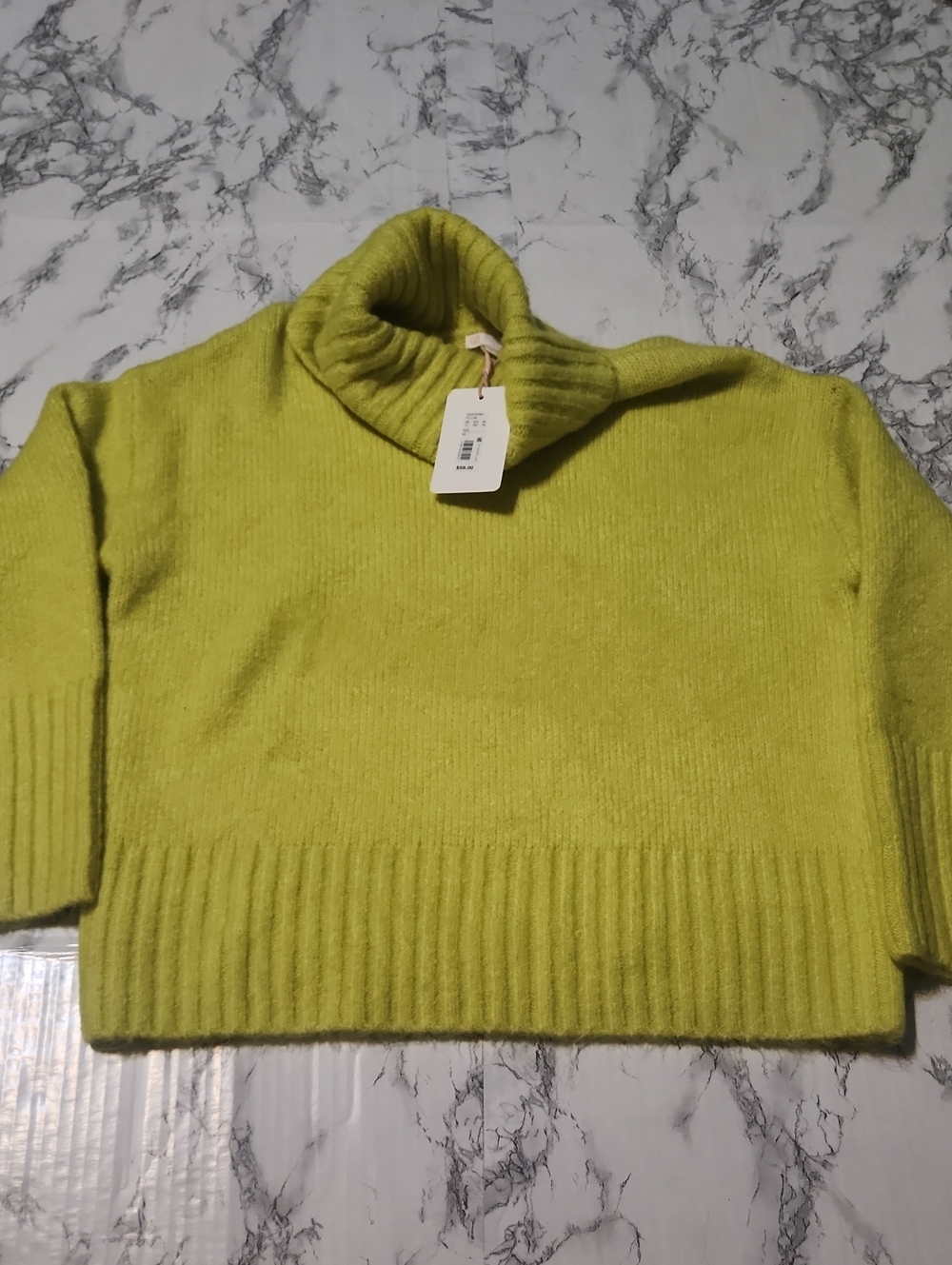 💘 Gianni Bini nwt Lime Green Turtleneck Sweater